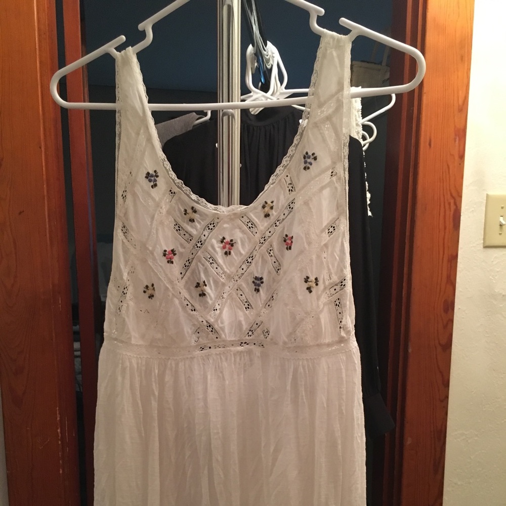 flirty floral embroidered top